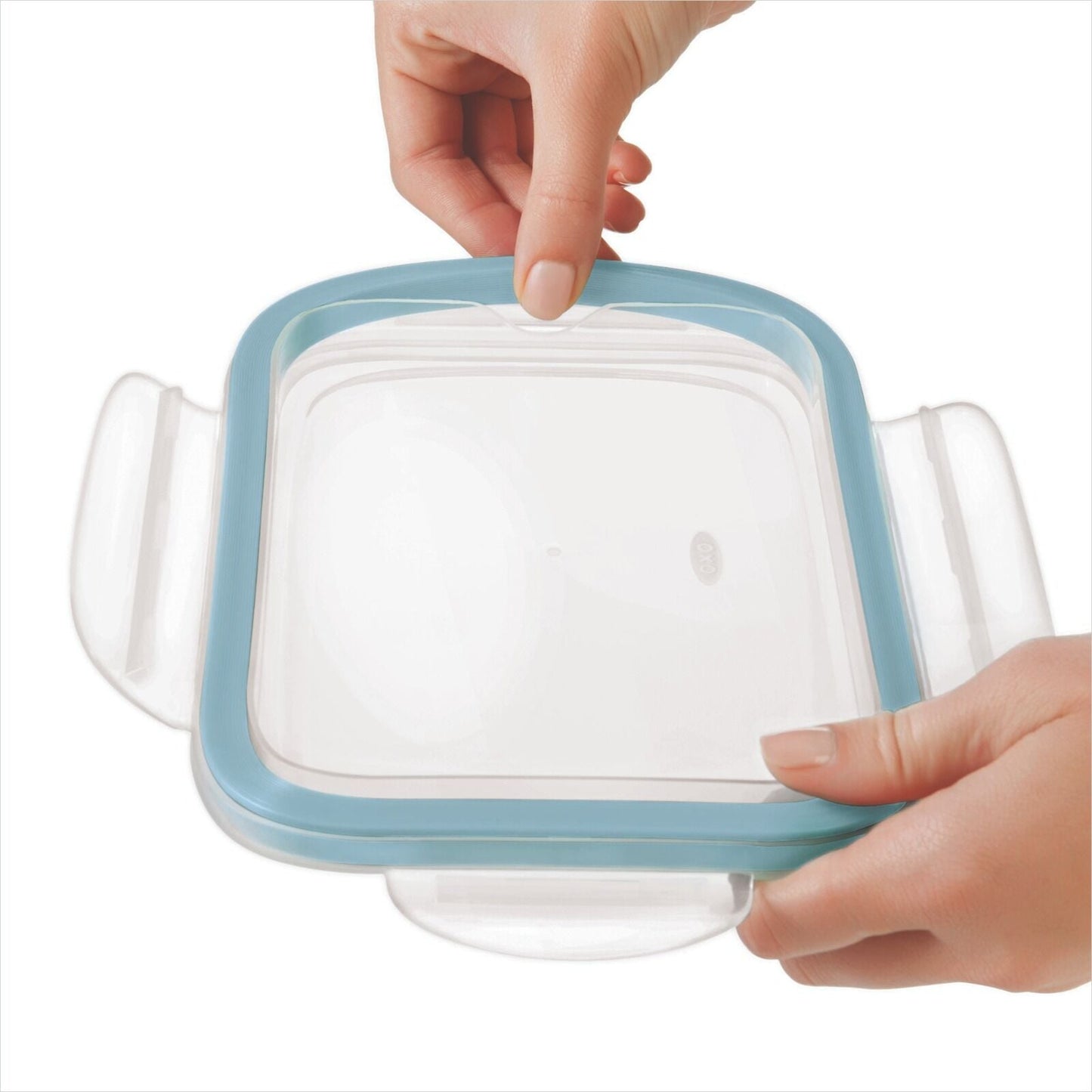 smart-seal-3-5-cup-glass-rectangle-container-arctic-blue-k1 oxo_smartseal_rectangle-glass-arctic_pdp_05_1.jpeg