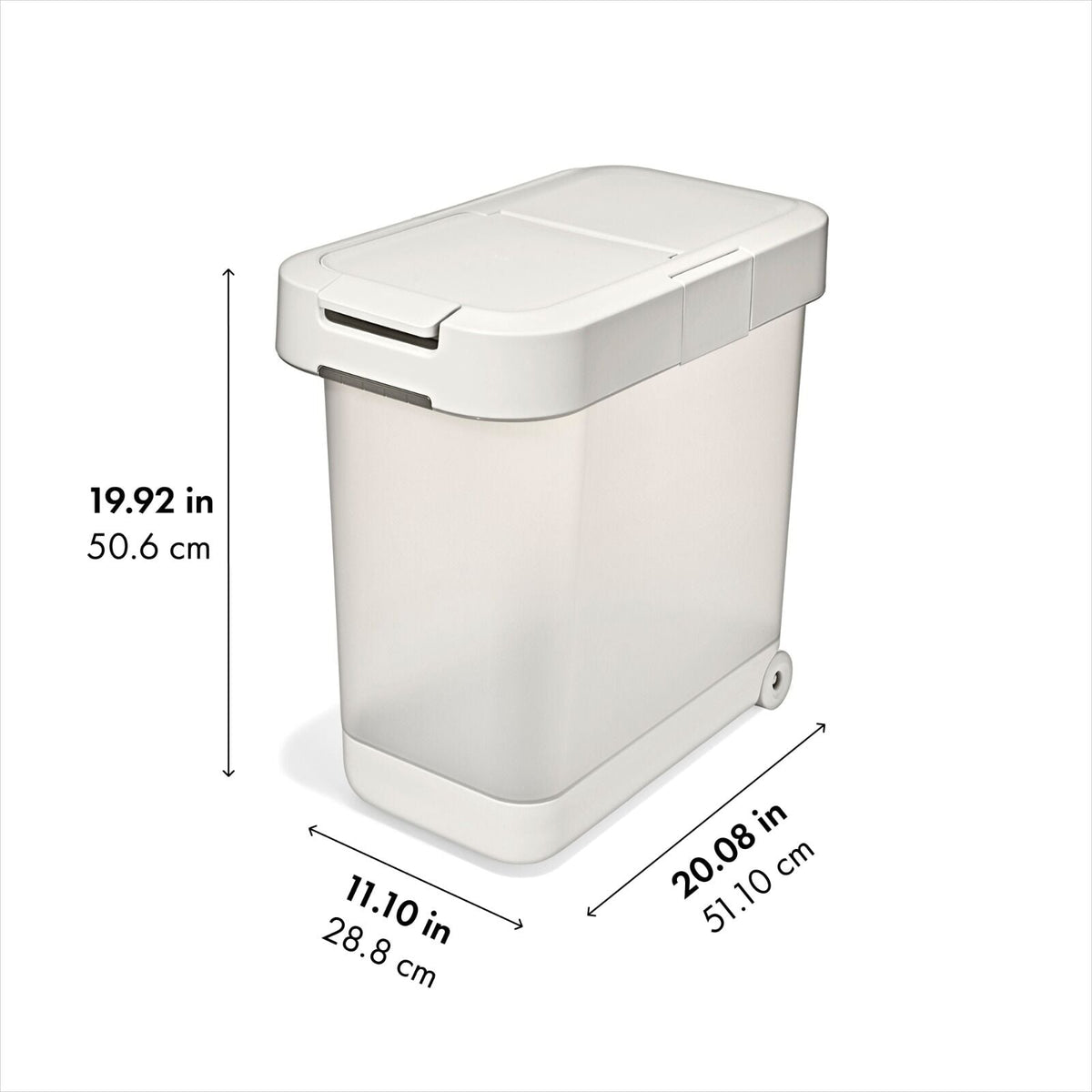 oxo-pet-airtight-food-container-with-scoop-large-e7 pet_7301500_airtight-food-container-large_apdp_01_dim.jpeg