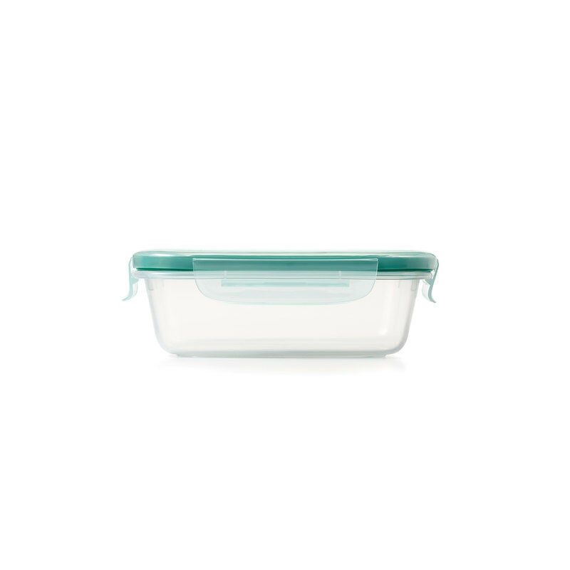 oxo-good-grips-3-cup-smart-seal-plastic-container-z0 11175300snap3cup1.jpg