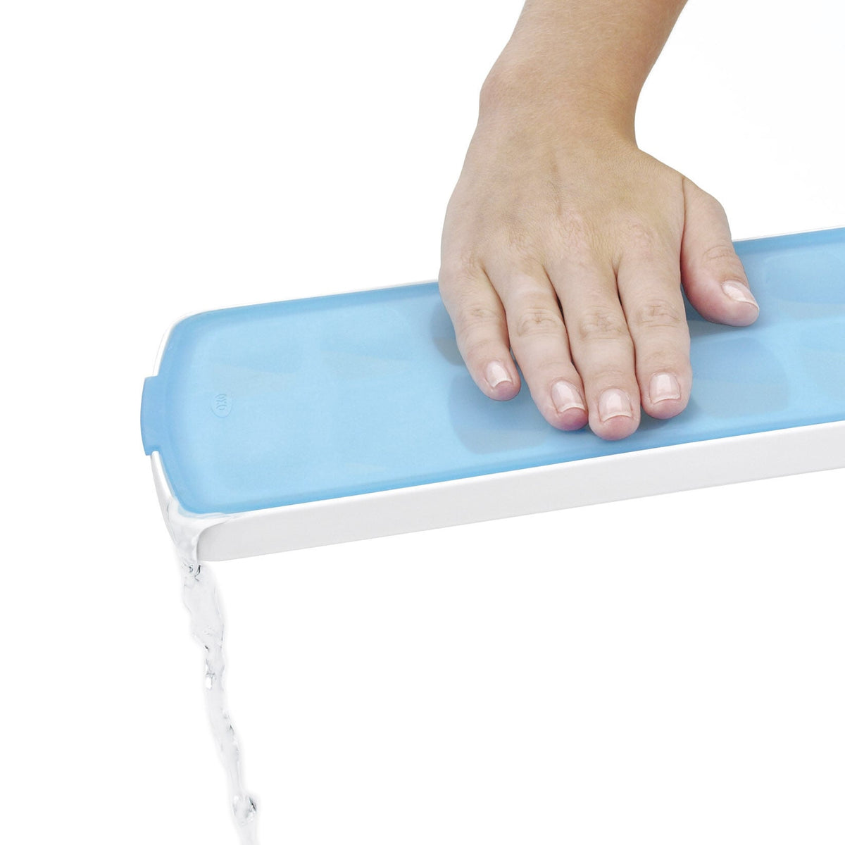 no-spill-ice-cube-tray-r0 1132080_2_no-spill_ice_cube_tray.jpg