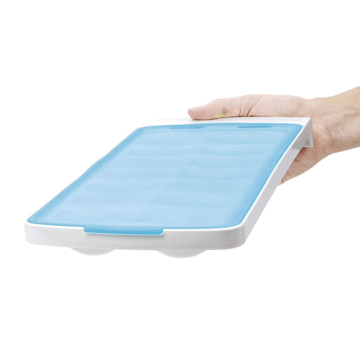 no-spill-ice-cube-tray-r0 1132080_3_no-spill_ice_cube_tray.jpg
