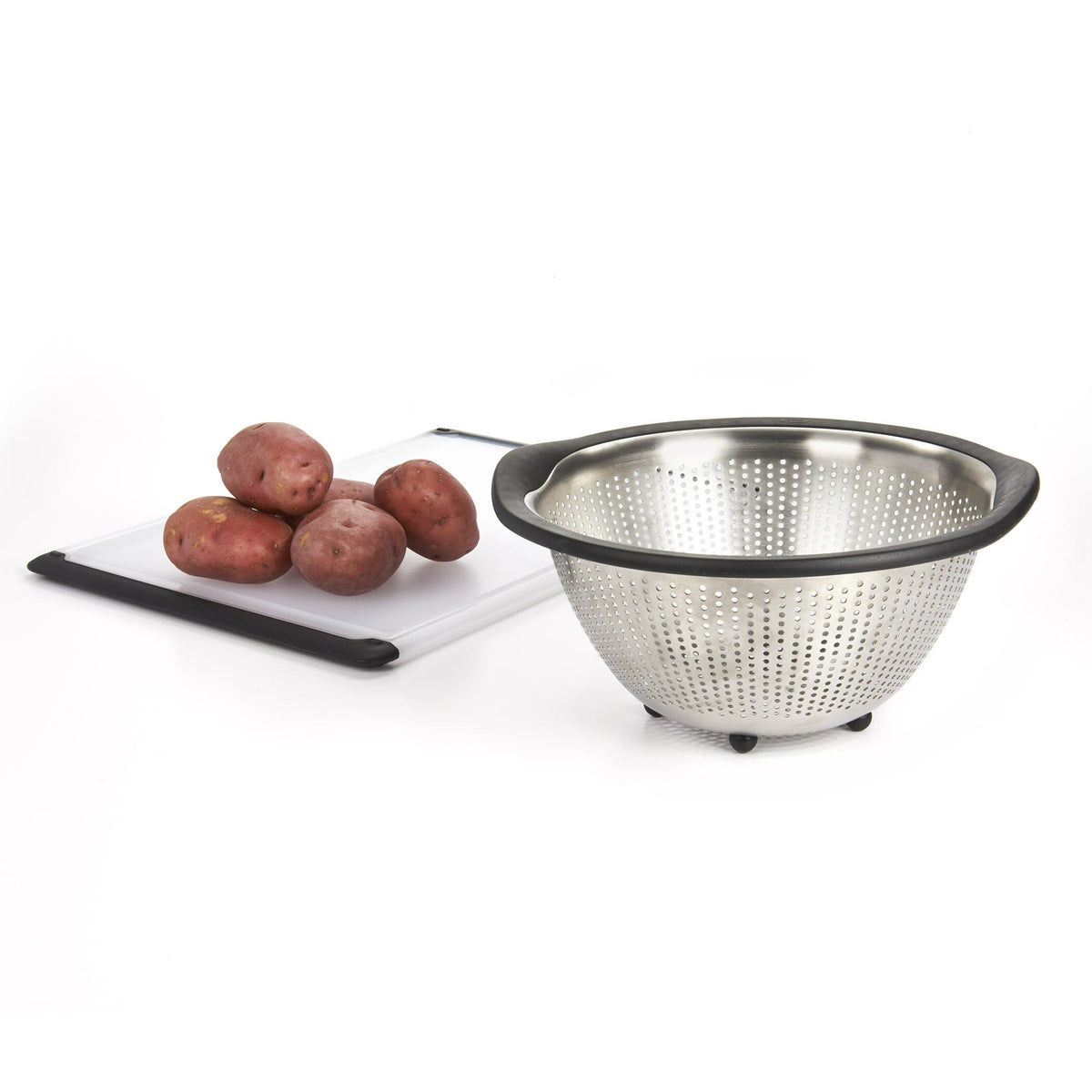 5-quart-stainless-steel-colander-d5 1134700_4_oxogoodgrips_5qtstainlesssteelcolander.jpg