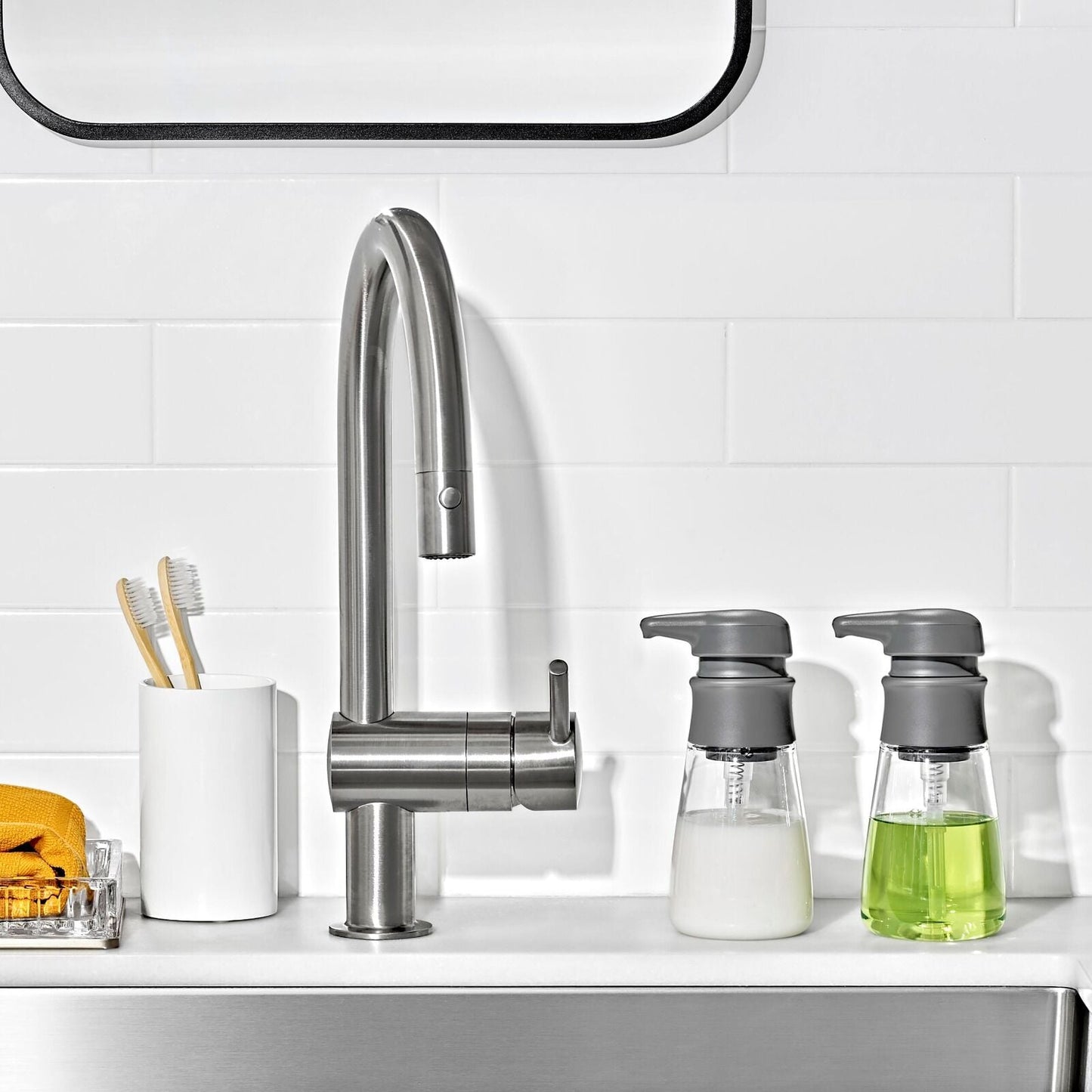 hand-soap-dispenser-10-oz-z9 13398100_11.jpg