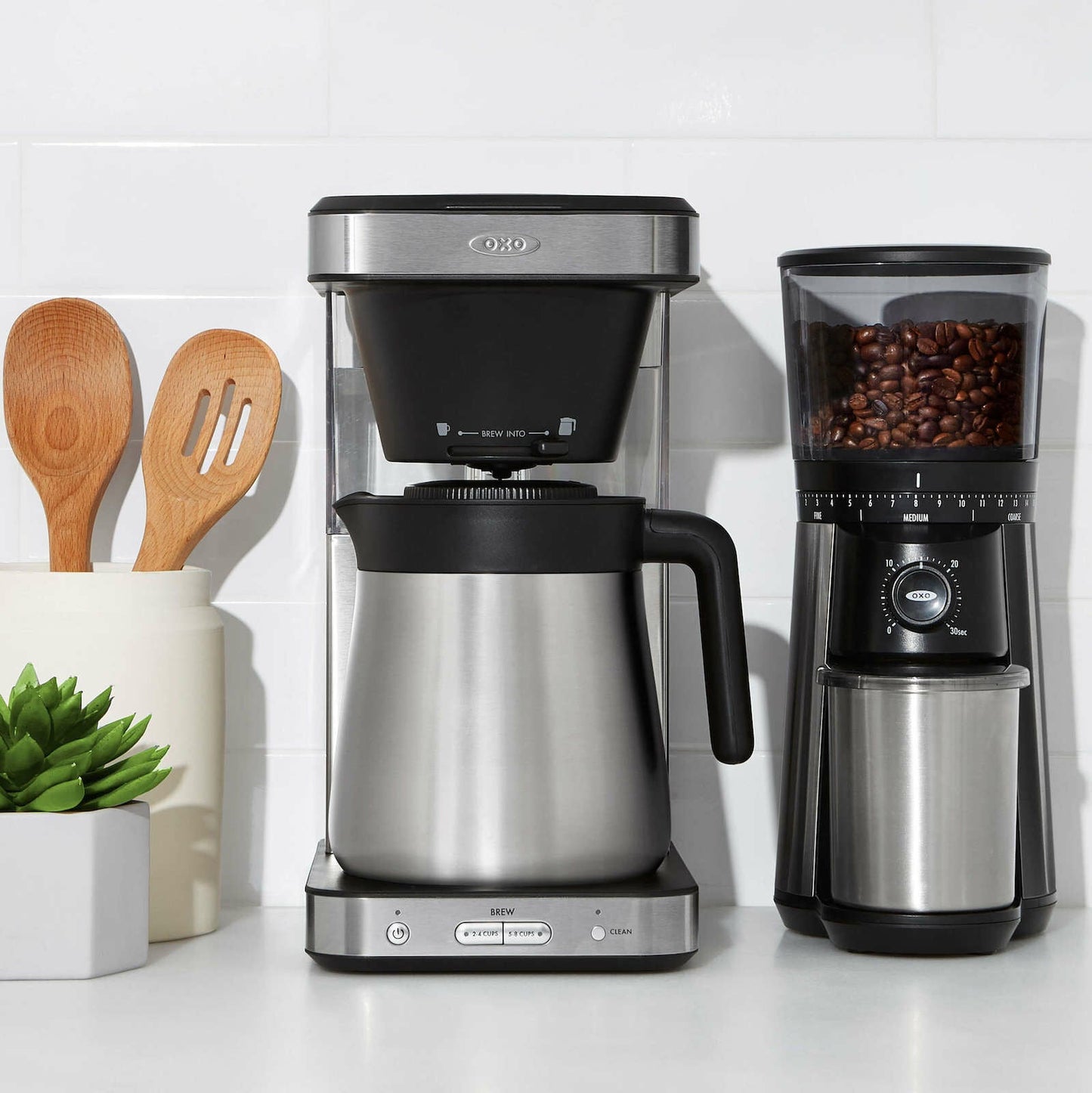 8-cup-coffee-maker-i3 br_8718800_071520_5_rgb_1_.jpg