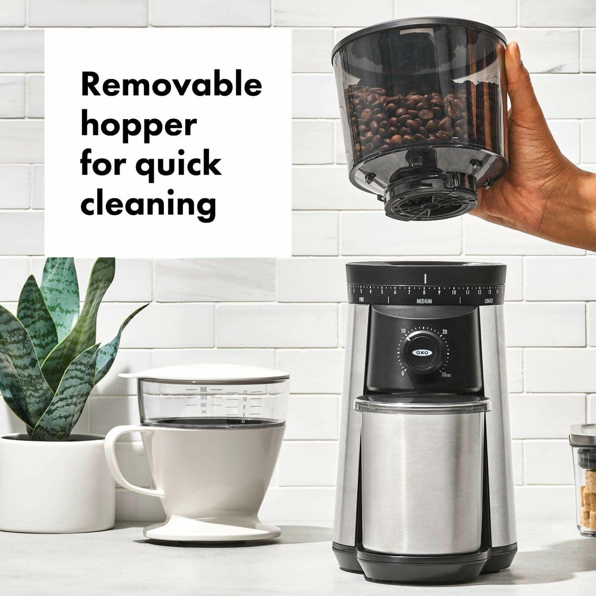conical-burr-coffee-grinder-c0 brew_8717000_conicalburrcoffeegrinder_apdp_05.jpg
