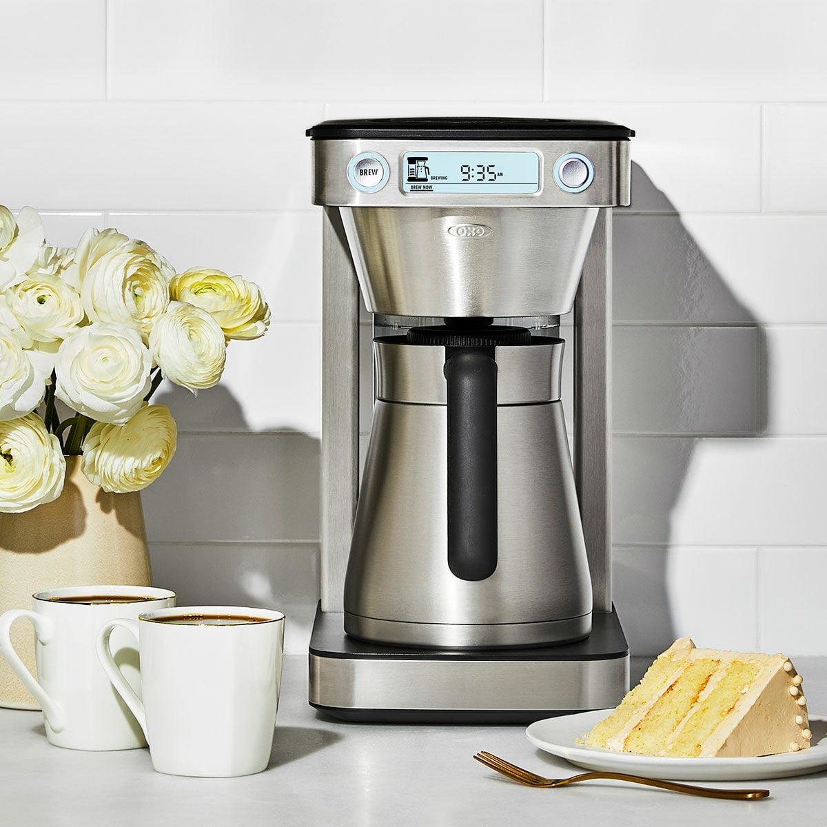 12-cup-coffee-maker-with-podless-single-serve-function-i4 brew_8721200v1_12cupcoffeemaker_37.jpg