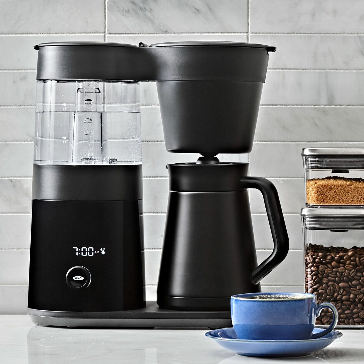 9-cup-coffee-maker-matte-black-p8 brew_8725000_9-cup-coffee-maker-black_pdp_01.jpeg