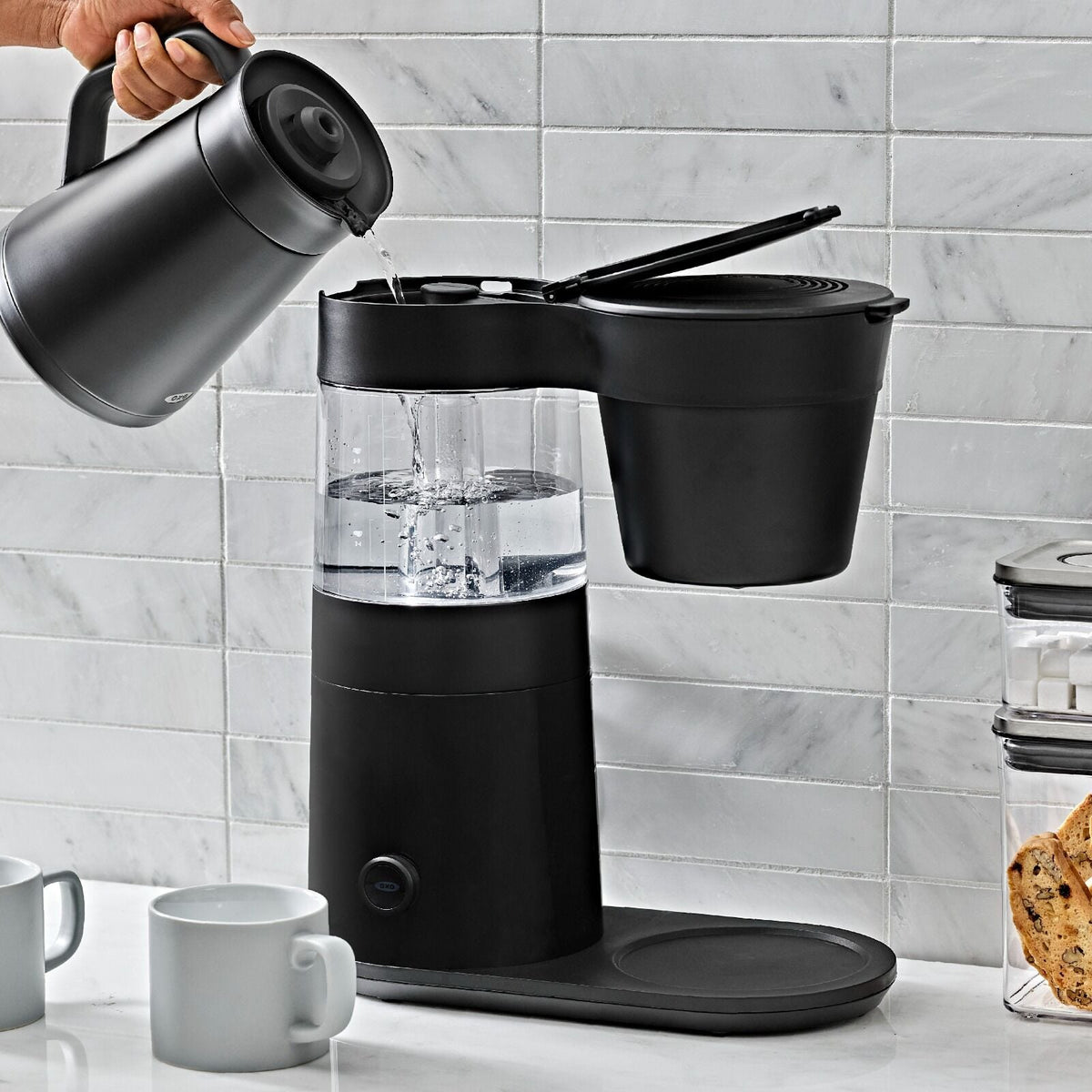 9-cup-coffee-maker-matte-black-p8 brew_8725000_9-cup-coffee-maker-black_pdp_04.jpeg