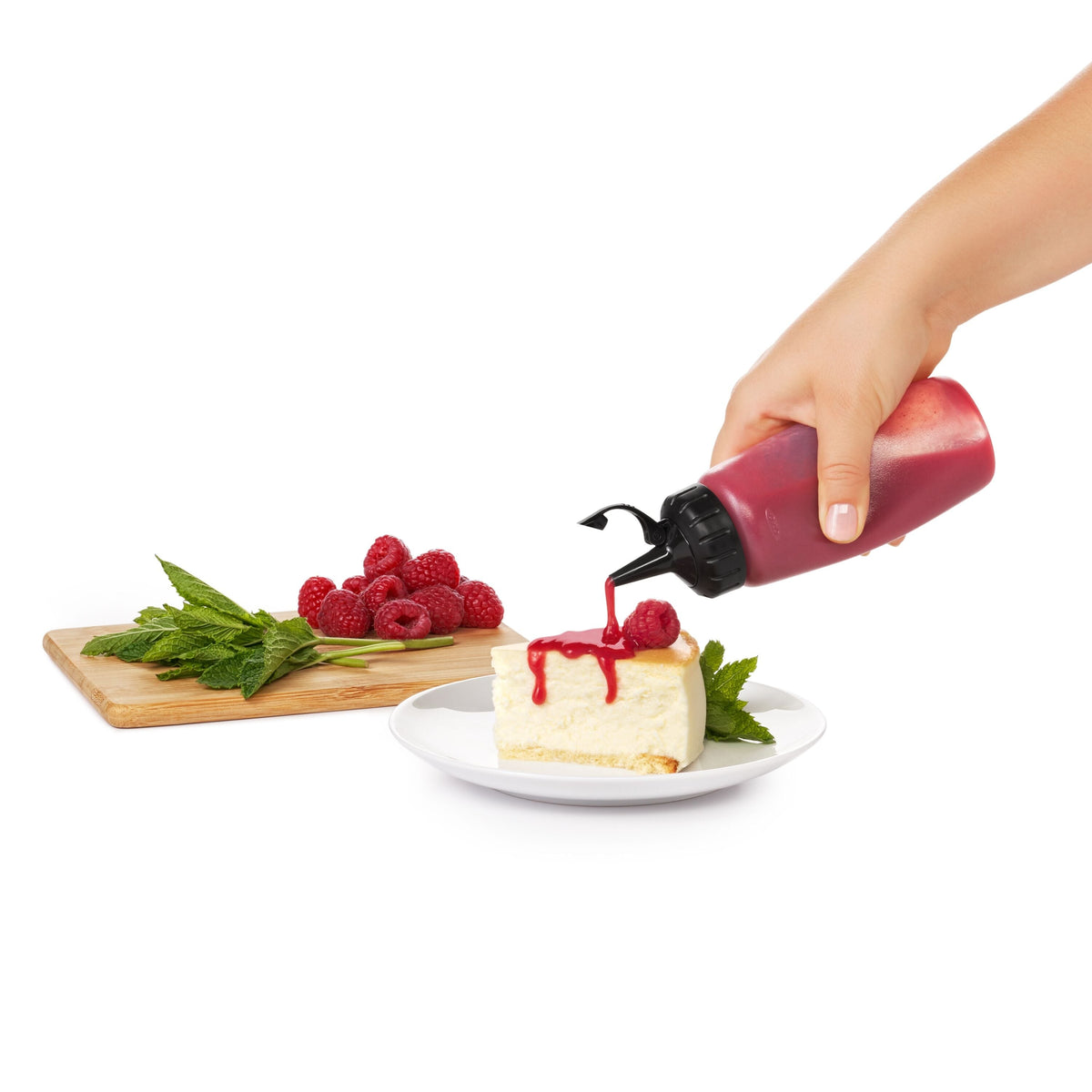 oxo-chef-s-squeeze-bottles-6-ounces-y5 gg_11219200_4.jpg
