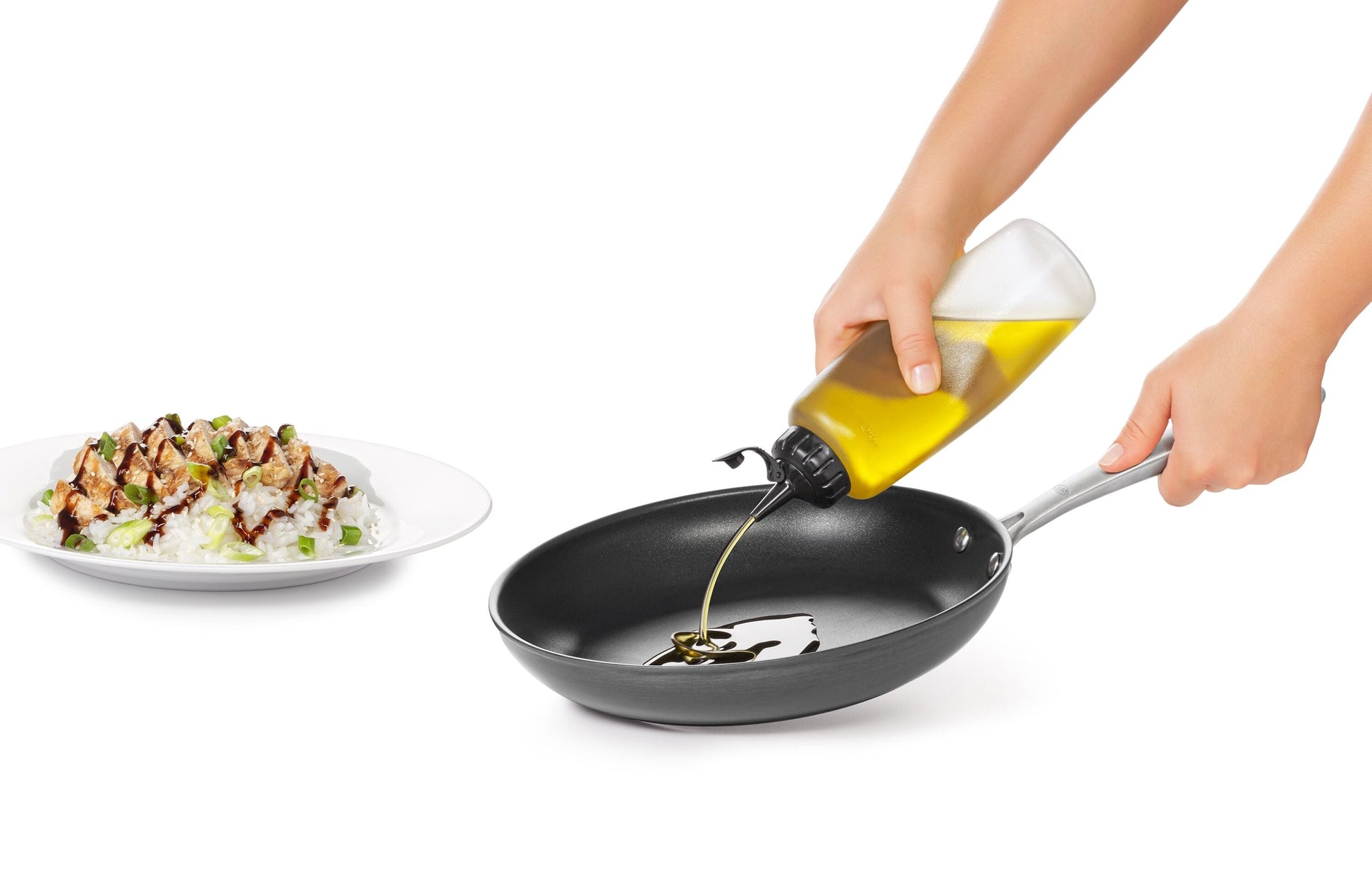 oxo-chef-s-squeeze-bottles-16-ounces-z3 gg_11219400_4_-v2.jpg
