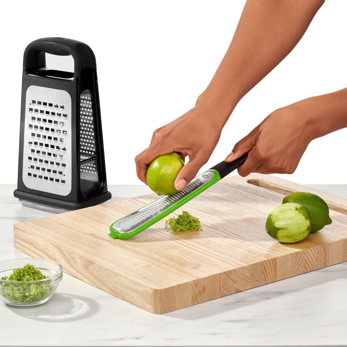etched-box-grater-with-removable-zester-l7 gg_11231700_4a.jpg