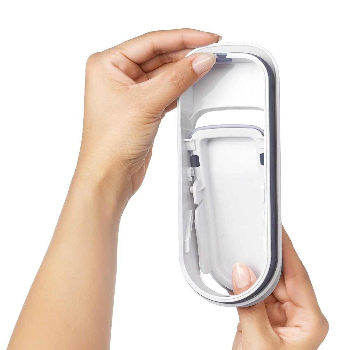 oxo-good-grips-all-purpose-dispenser-1-2-qt-p1 gg_11247400_4.jpg