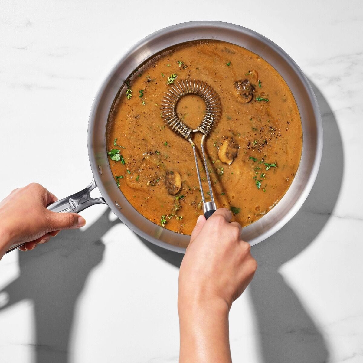 sauce-and-gravy-whisk-o3 gg_11278500_4b_1_.jpg