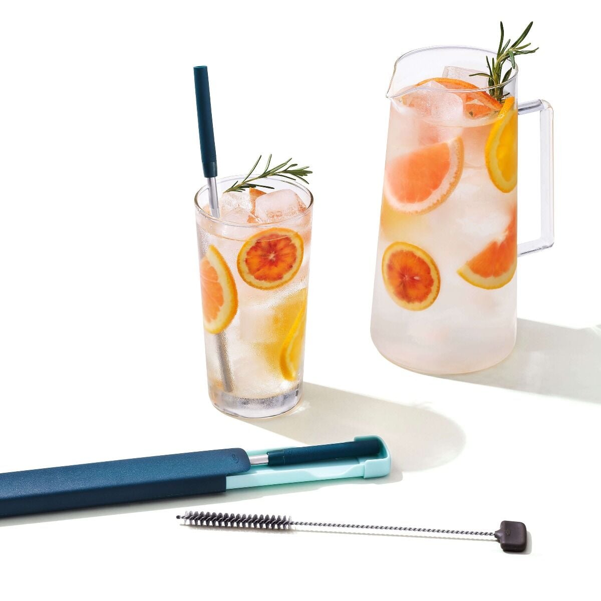 4-piece-reusable-straw-and-brush-set-with-case-p1 gg_11300200_9_1_.jpg