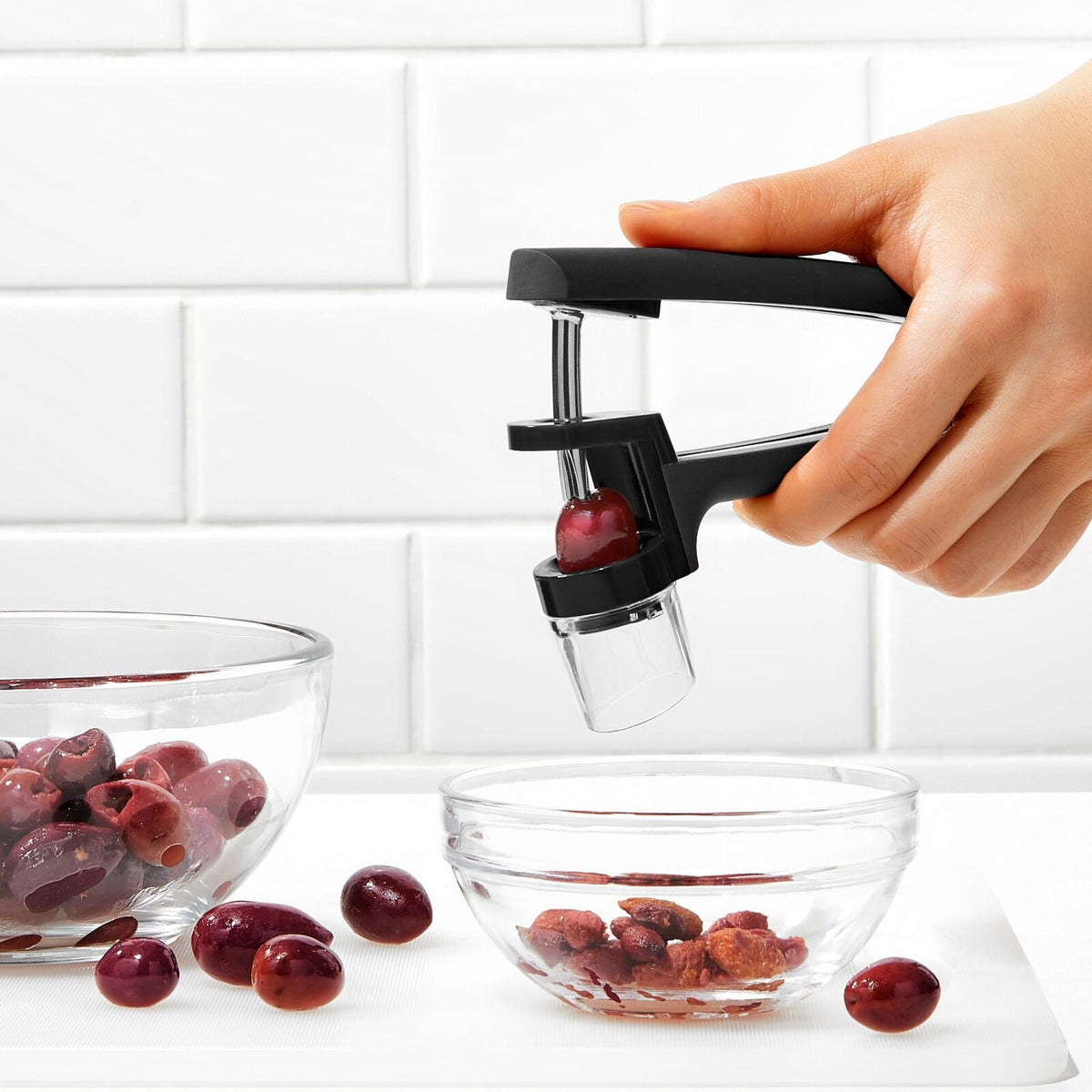 cherry-and-olive-pitter-black-j4 gg_11316300_8a.jpg