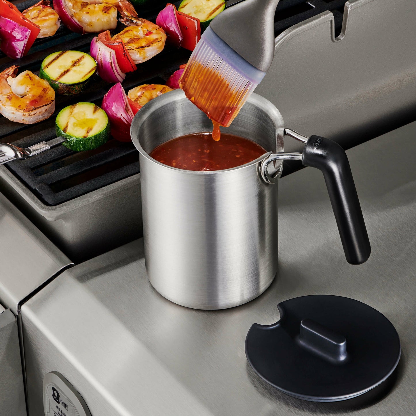 grilling-basting-pot-and-brush-set-q4 gg_11320400_052020_3_rgb_1_.jpg