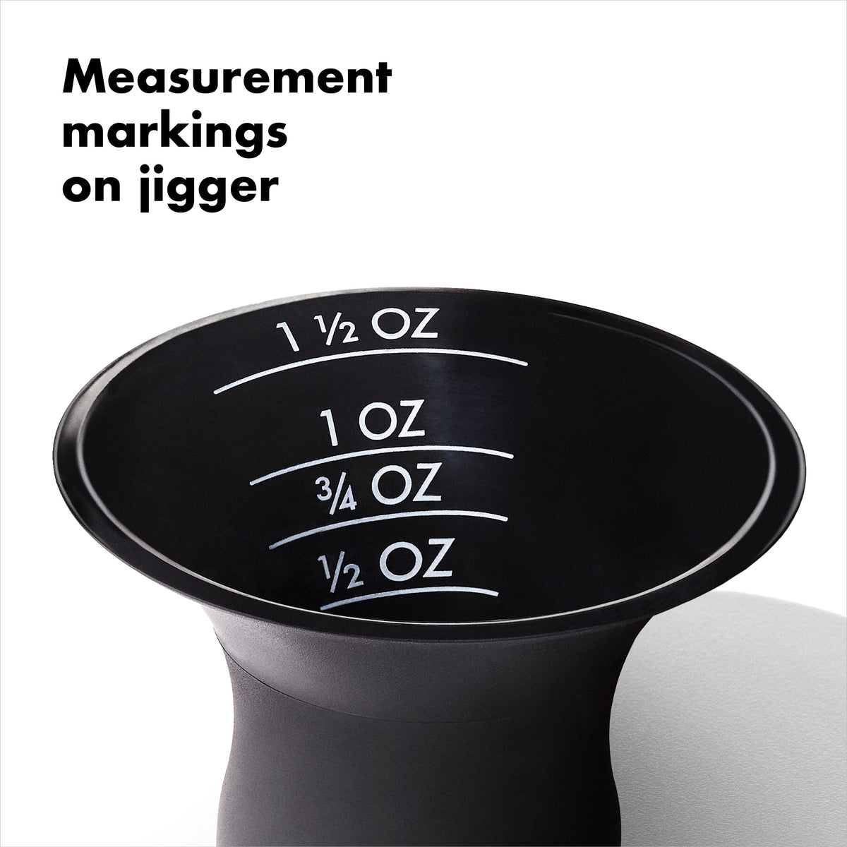 oxo-good-grips-plastic-cocktail-shaker-20-oz-590-ml-capacity-x7 gg_11327200_8a.jpg