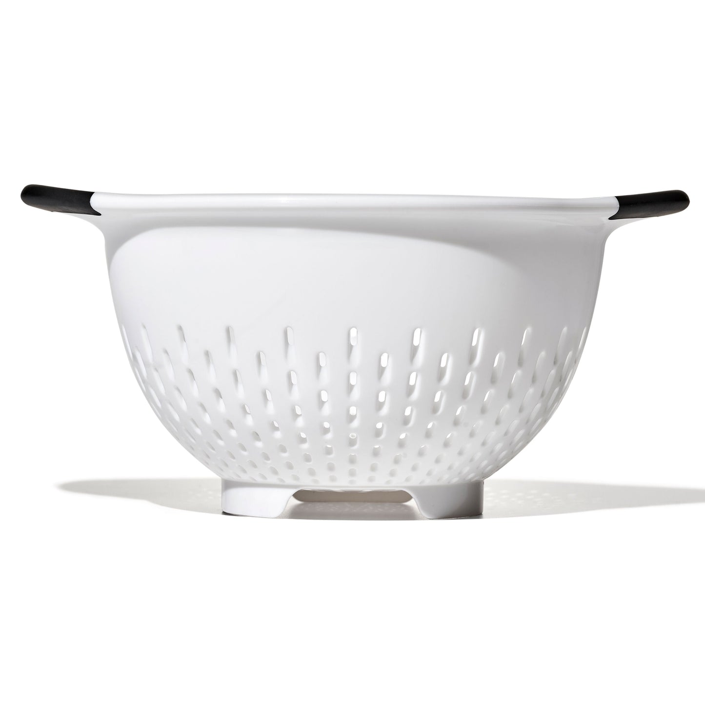 plastic-colander-g9 gg_11331000_plasticcolander3qt_pdp_03.jpg