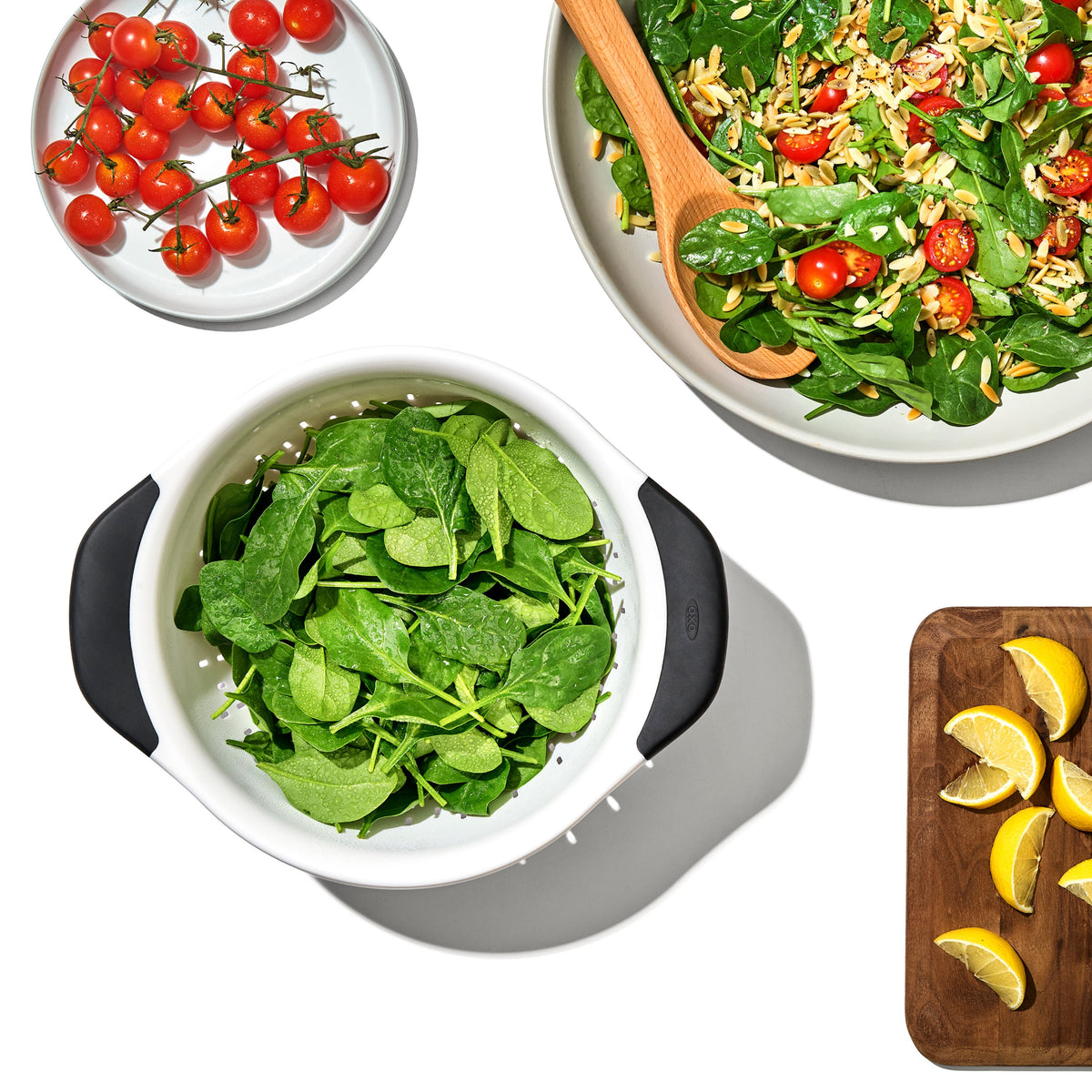 plastic-colander-g9 gg_11331000_plasticcolander3qt_pdp_04.jpg