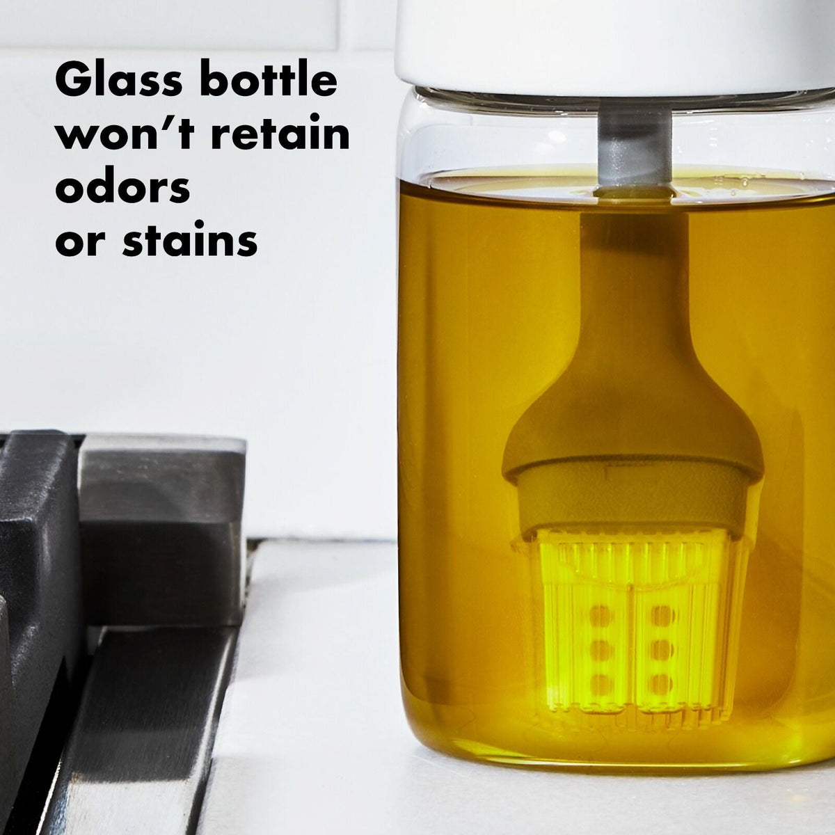 glass-oil-bottle-and-silicone-brush-set-q8 gg_11380400_glassoilbottleandbrush_apdp_03.jpg