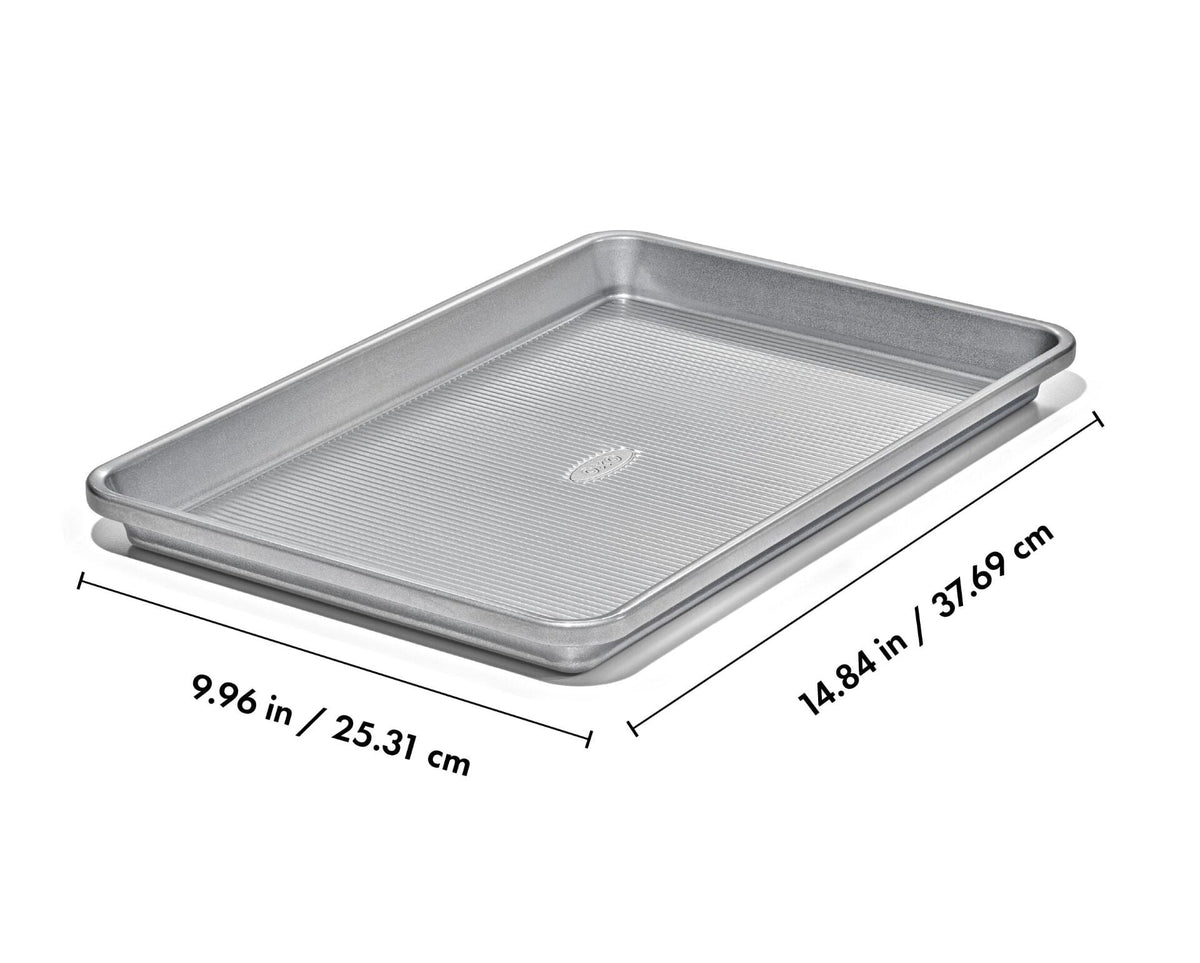 non-stick-pro-clear-coated-jelly-roll-pan-e9 gg_11435000_jelly-roll-pan_apdp_01_dim.jpeg