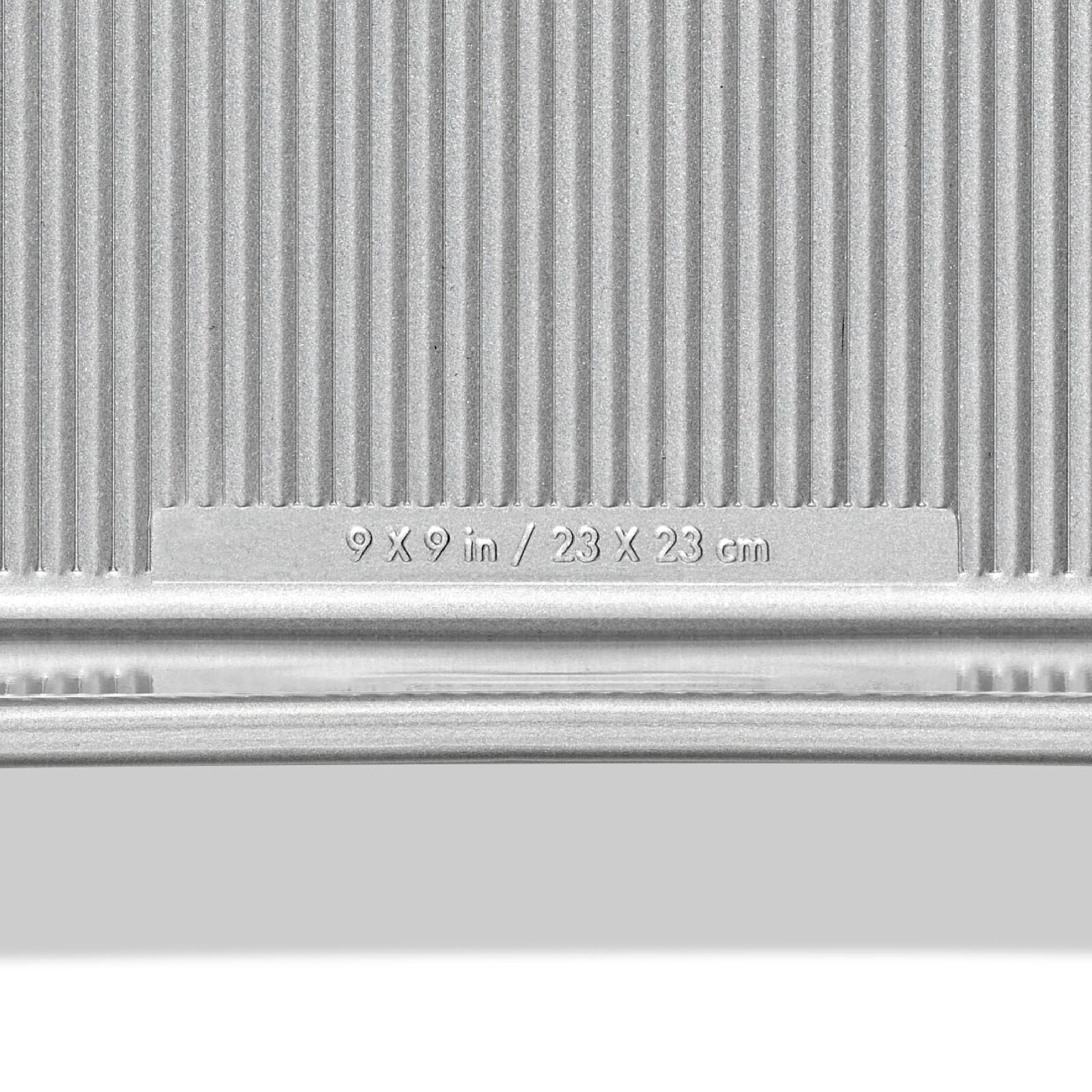 nonstick-pro-clear-coated-9in-square-cake-pan-d8 gg_11435200_9in-square-cake-pan_pdp_06.jpeg
