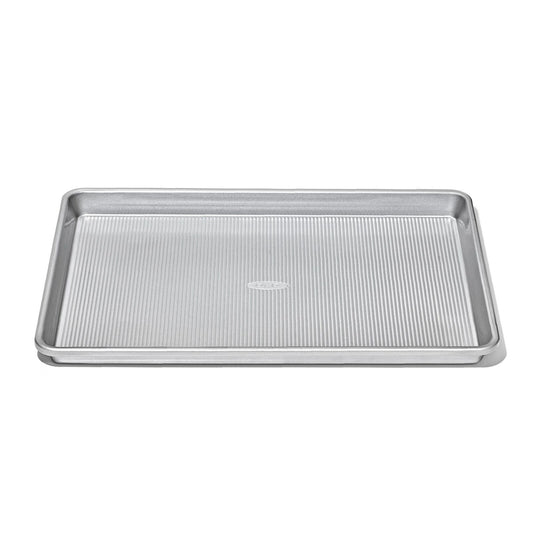 non-stick-pro-clear-coated-half-sheet-pan-j6 gg_11435300_half-sheet-pan_apdp_00_main.jpeg