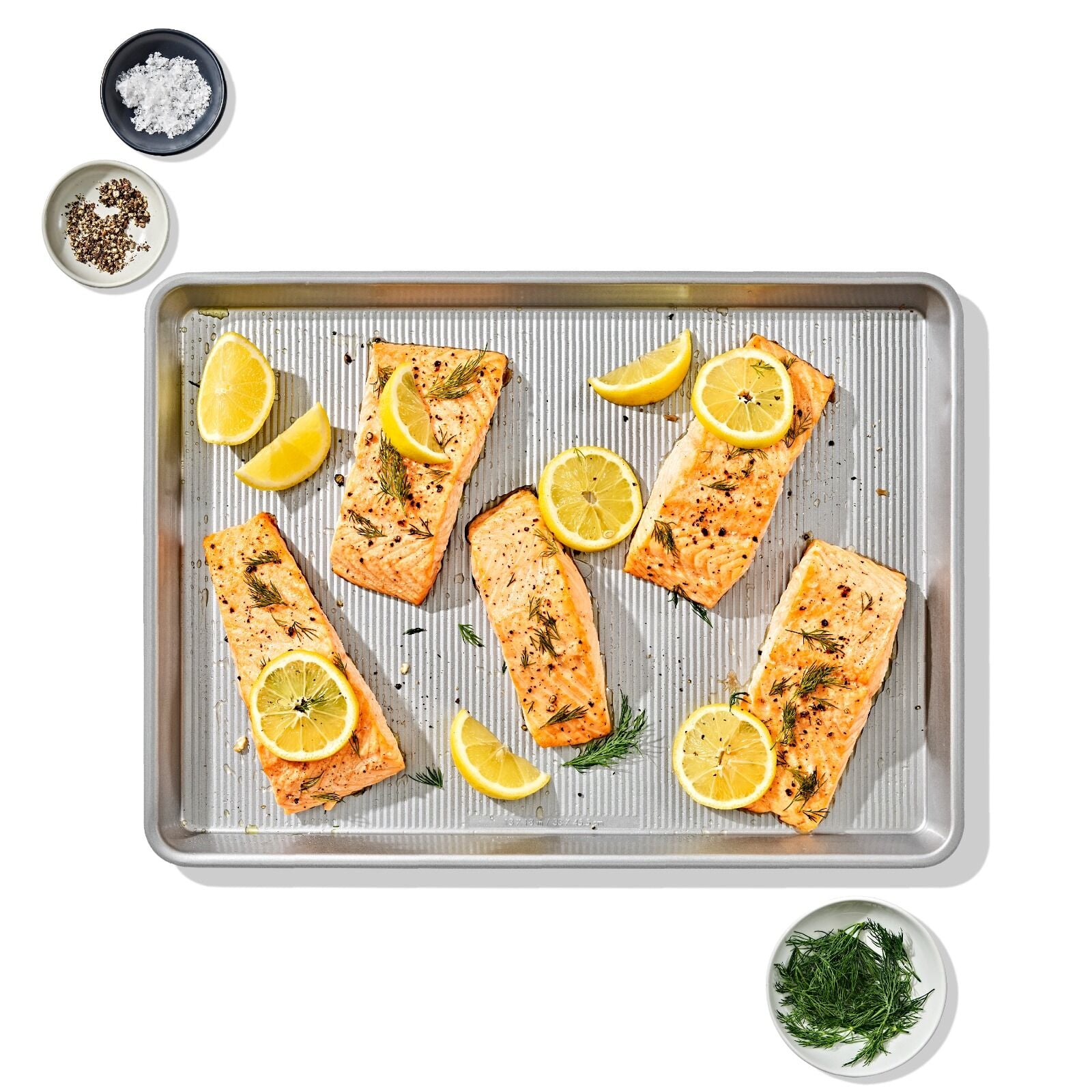 non-stick-pro-clear-coated-half-sheet-pan-j6 gg_11435300_half-sheet-pan_pdp_03.jpeg