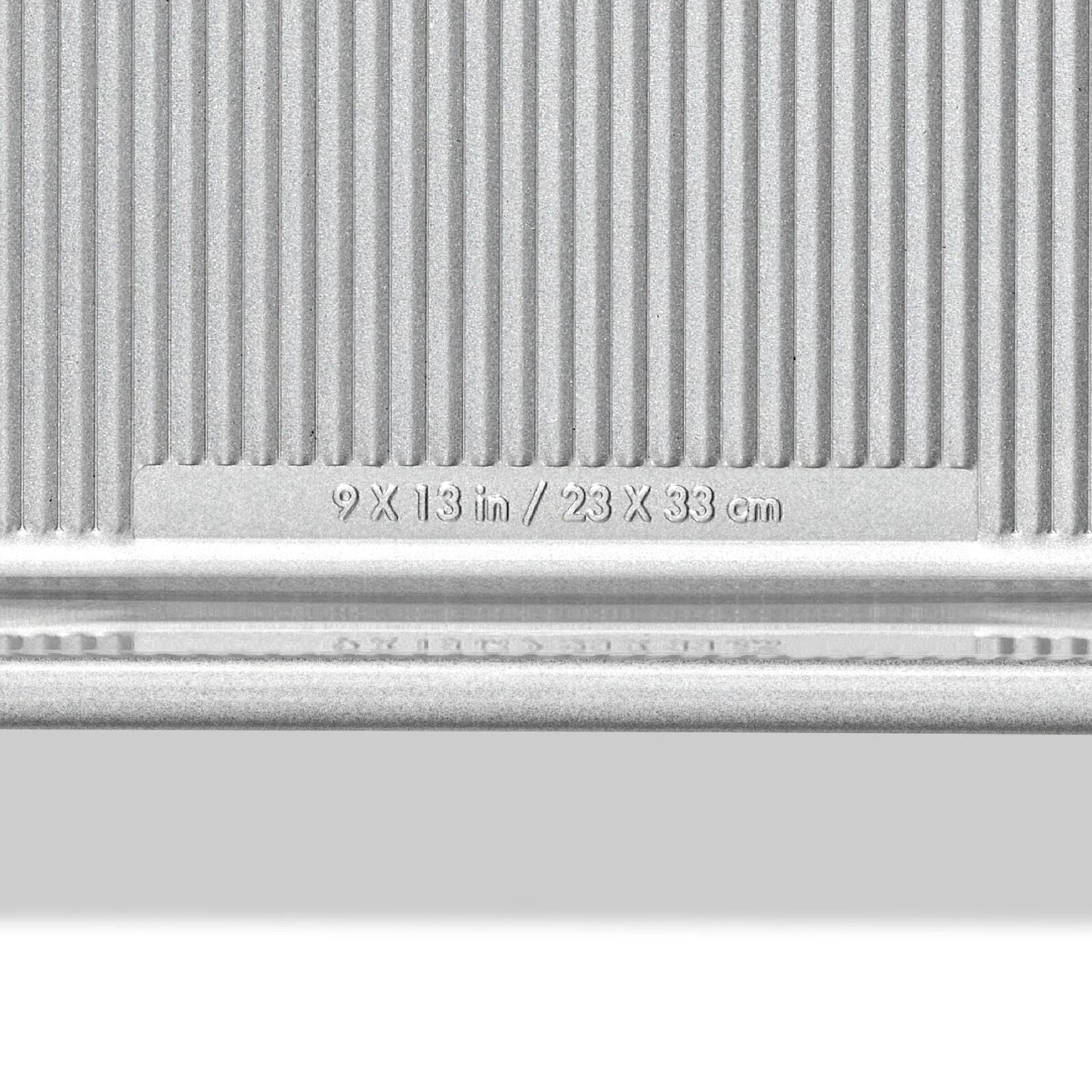 non-stick-pro-clear-coated-9inx13in-cake-pan-t3 gg_11435500_9x13-cake-pan_pdp_06.jpeg
