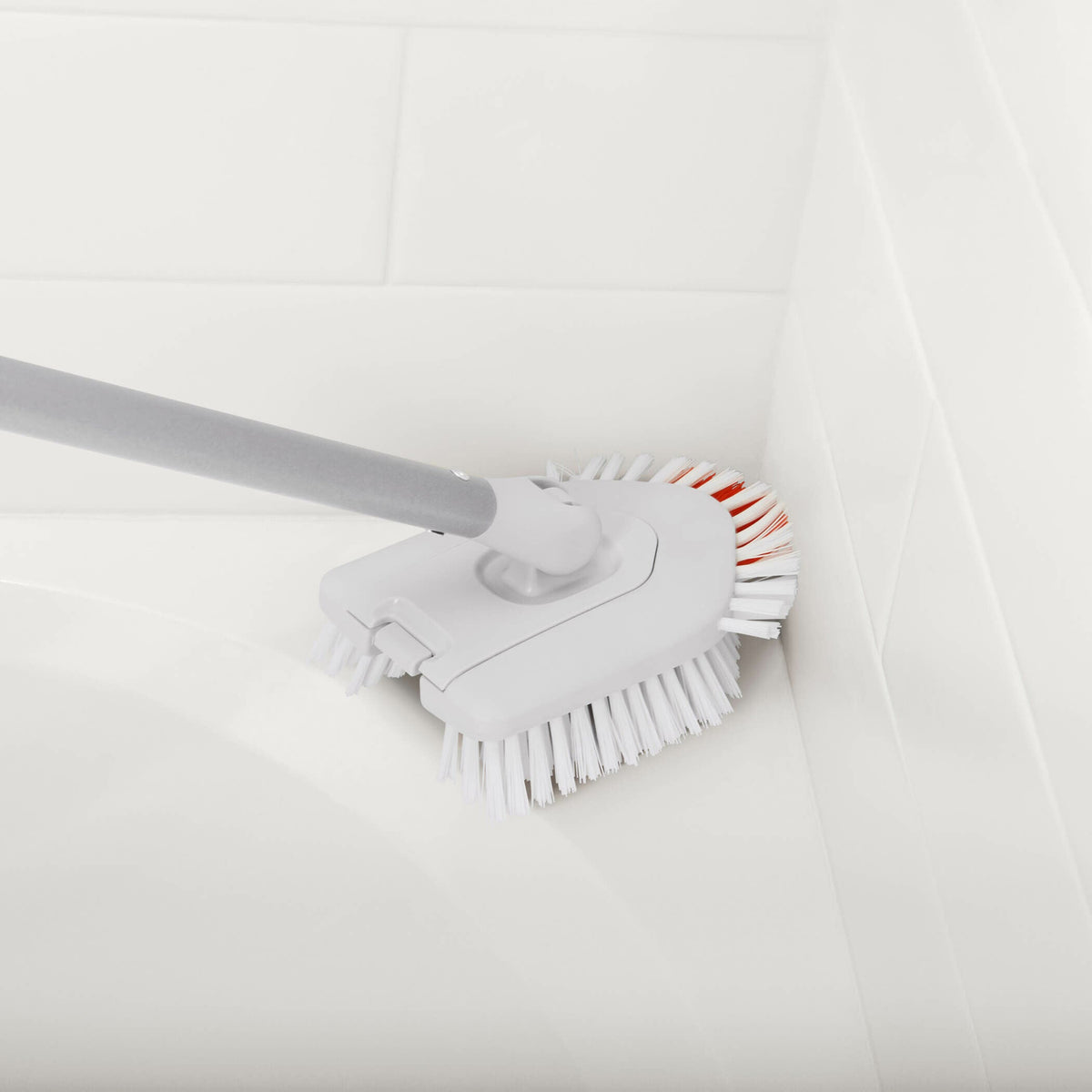 extendable-tub-and-tile-brush-t5 gg_12166000_6_1_.jpg