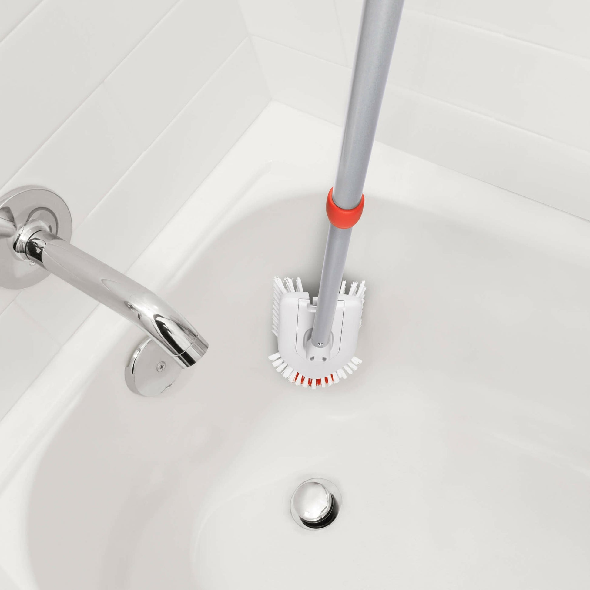extendable-tub-and-tile-brush-t5 gg_12166000_8_1_.jpg
