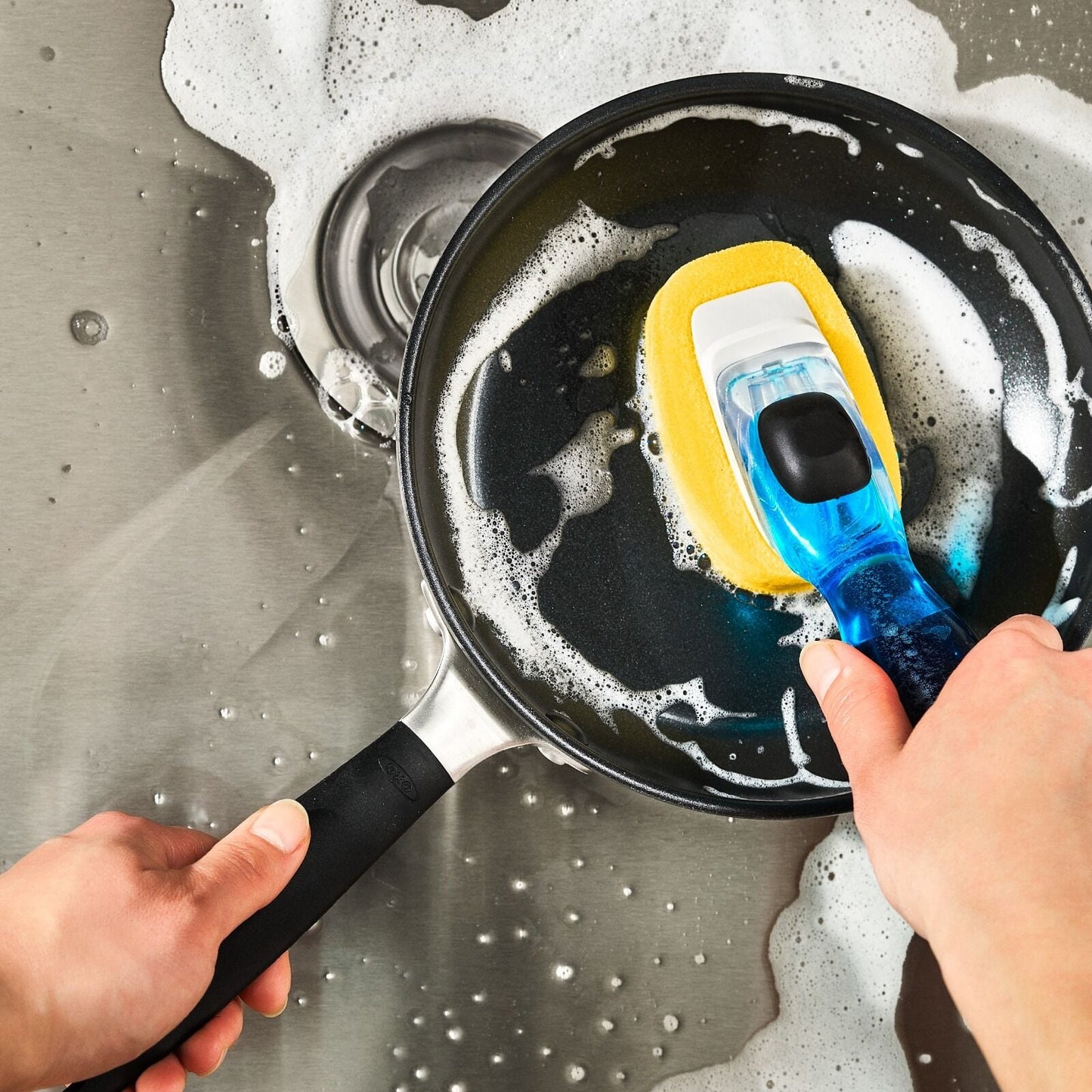 soap-dispensing-dish-sponge-q3 gg_12361300_soapdispensingdishsponge_pdp_02.jpg