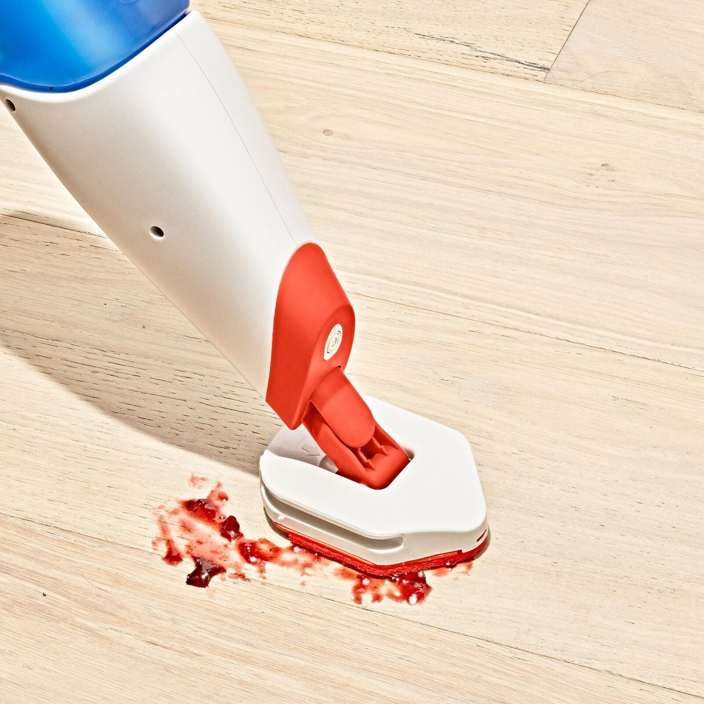 microfiber-spray-mop-v0 gg_12422900_spray-mop_pdp_04.jpeg