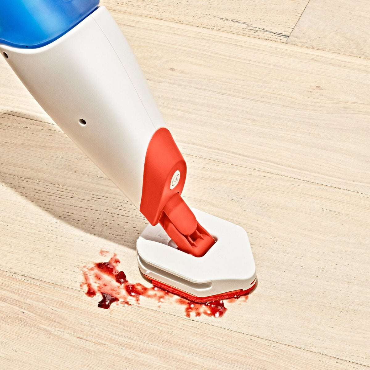 microfiber-spray-mop-v0 gg_12422900_spray-mop_pdp_04.jpeg