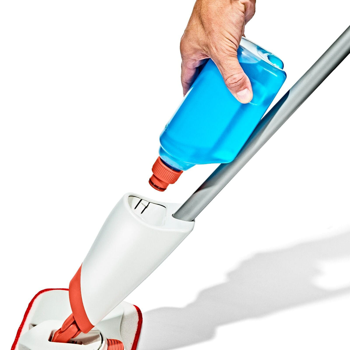 microfiber-spray-mop-v0 gg_12422900_spray-mop_pdp_07.jpeg