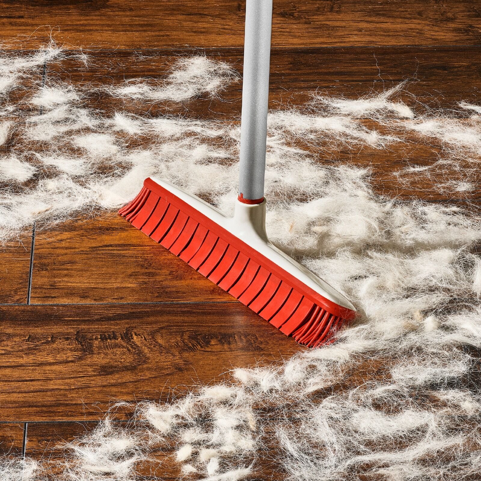 oxo-good-grips-fur-broom-a3 gg_12423000_fur-broom-compact_pdp_06.jpeg