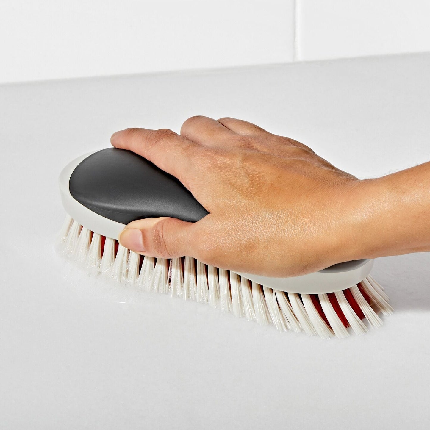 grout-brush-and-heavy-duty-scrub-brush-combo-set-g6 gg_12426100_grout-and-heavy-duty-brush-2-pack_pdp_02.jpeg