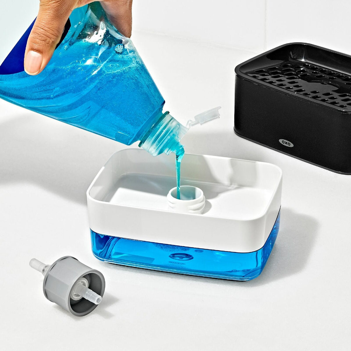 soap-dispensing-sponge-holder-e6 gg_12426800_soap-dispensing-sponge-holder_pdp_05.jpeg