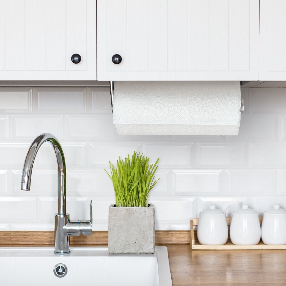 steady-mounted-paper-towel-holder-w7 gg_13245200_9.jpg