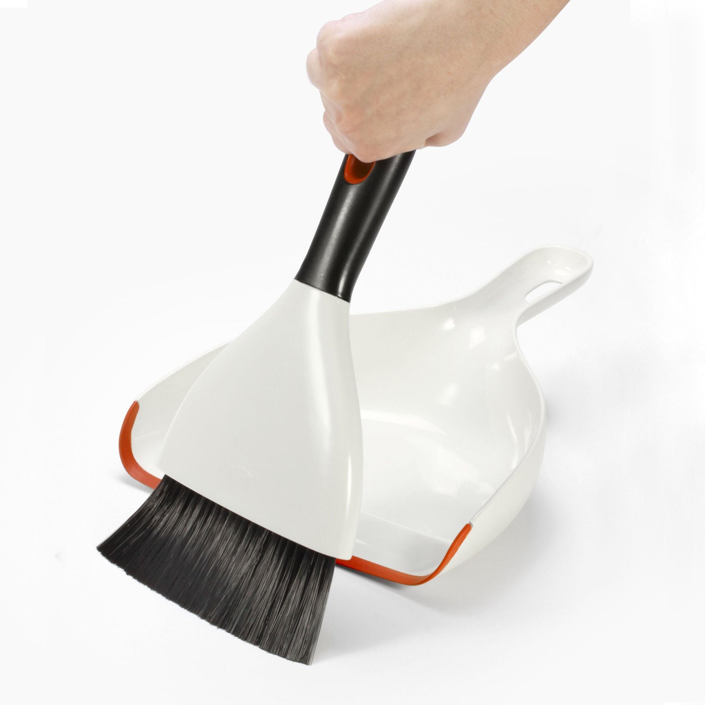 dustpan-and-brush-set-z6 gg_1334480_7_dustpan_brush_set.jpg