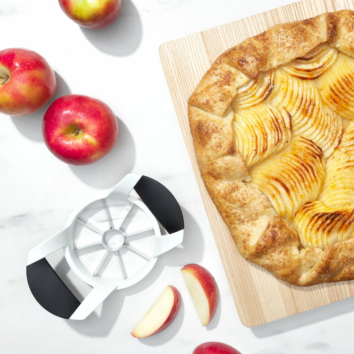 apple-divider-m4 gg_32681_9d_1_.jpg