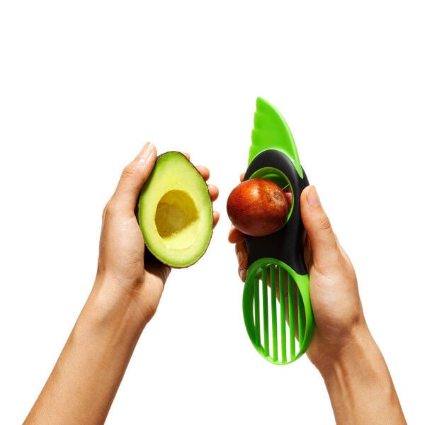 3-in-1-avocado-slicer-i2 gps9jomyzcutbaoabaos.jpg
