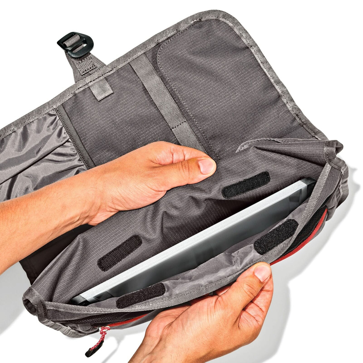 outdoor-camp-kitchen-tool-roll-z2 odr_9113900_campkitchentoolroll_pdp_07.jpeg