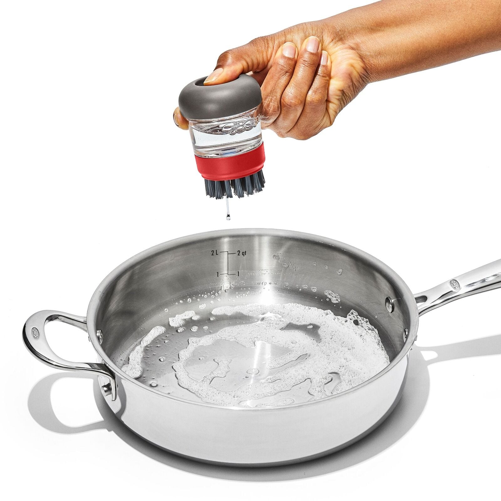 outdoor-soap-dispensing-dish-brush-with-storage-case-a1 odr_9209700_soapdispensingbrush_10.jpg
