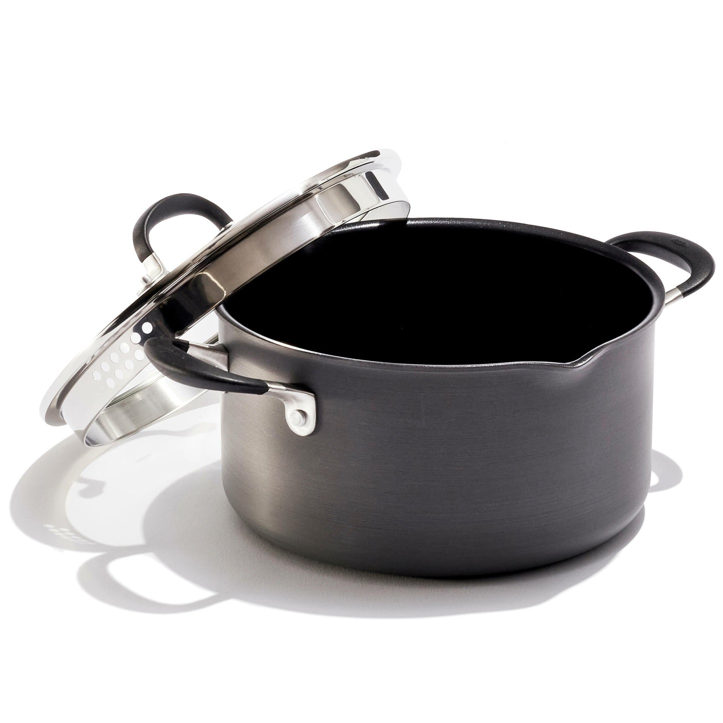 non-stick-6-quart-stock-pot-with-lid-h1 oxo_6qstockpot_product_1_.jpg