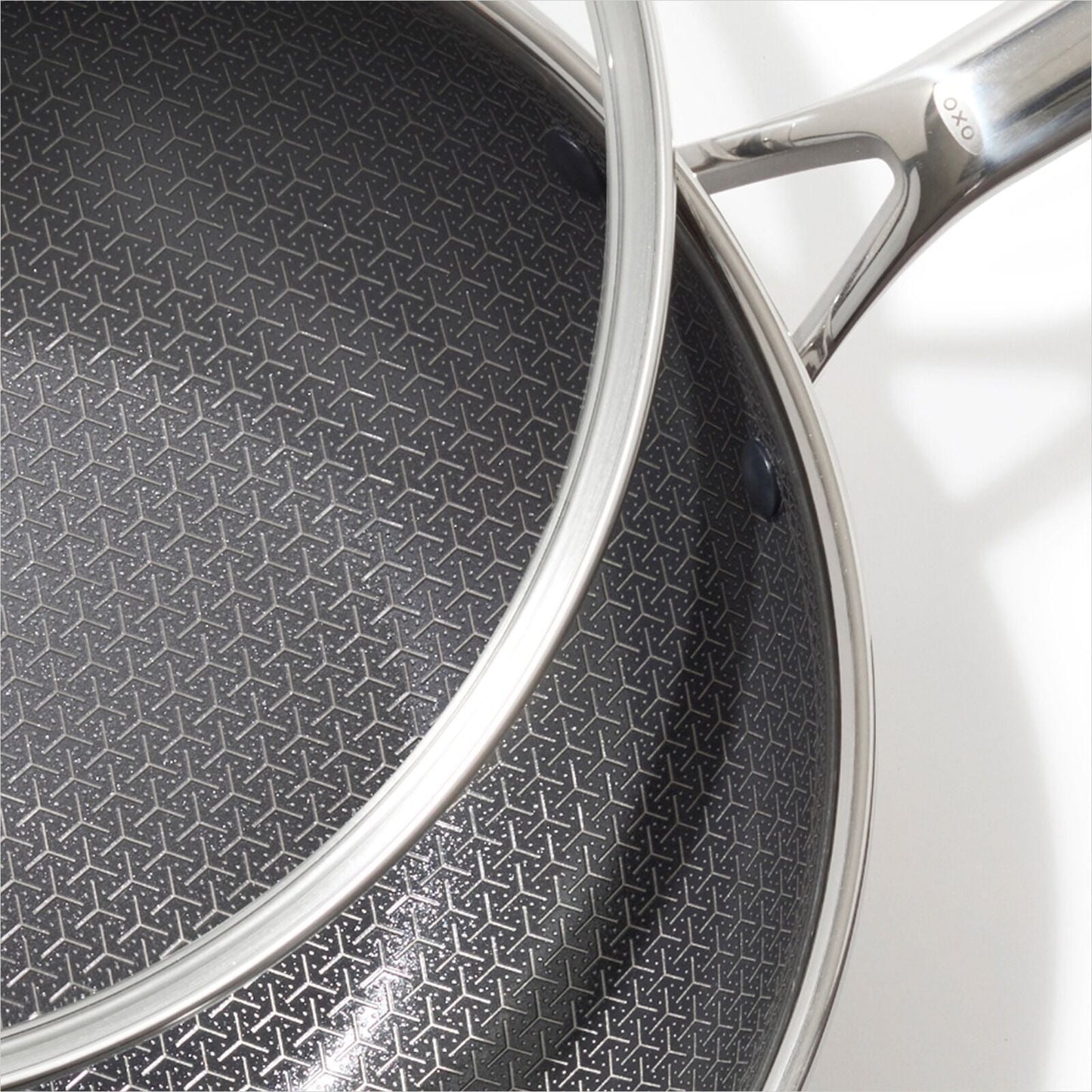 trident-hybrid-non-stick-stainless-steel-5-qt-wok-with-lid-i7 oxo_cc010464-001_trident-12in-wok_ss_pdp_03.jpeg