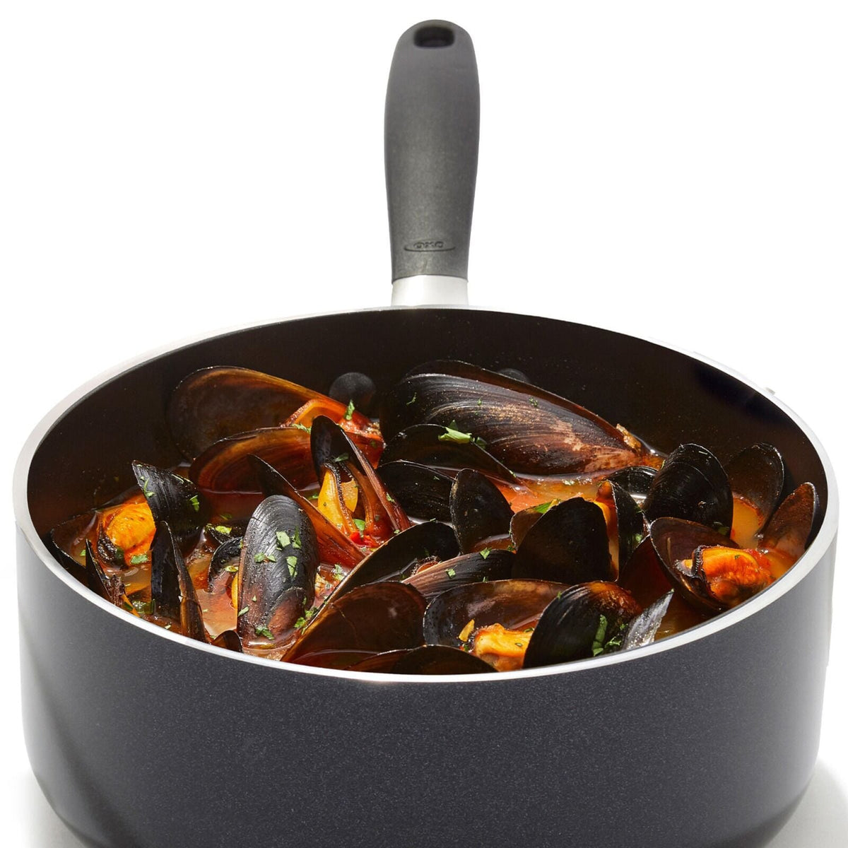 non-stick-pro-every-day-1-6-qt-saucepan-with-lid-p8 oxo_cc010467-001_nonstick-everyday-1p6qt-saucepan_pdp_05.jpg