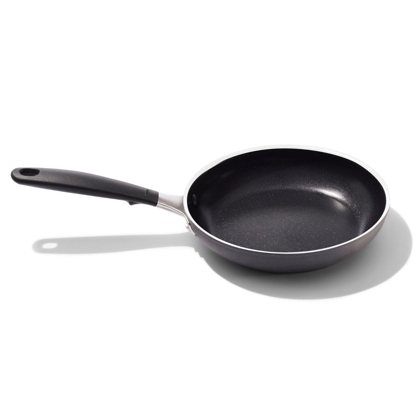 non-stick-pro-every-day-8-inch-frypan-r5 oxo_cc010468-001_nonstick-everyday-8in-fry-pan_pdp_01.jpg