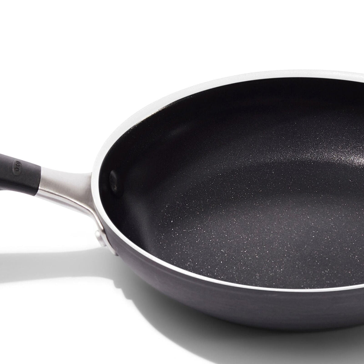 non-stick-pro-every-day-8-inch-frypan-r5 oxo_cc010468-001_nonstick-everyday-8in-fry-pan_pdp_06.jpg