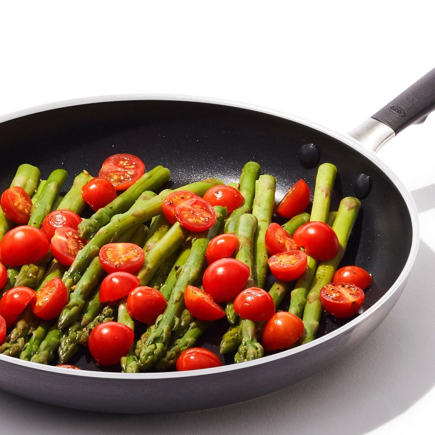 non-stick-pro-every-day-12-inch-frypan-y6 oxo_cc010470-001_nonstick-everyday-12in-fry-pan_pdp_05.jpg